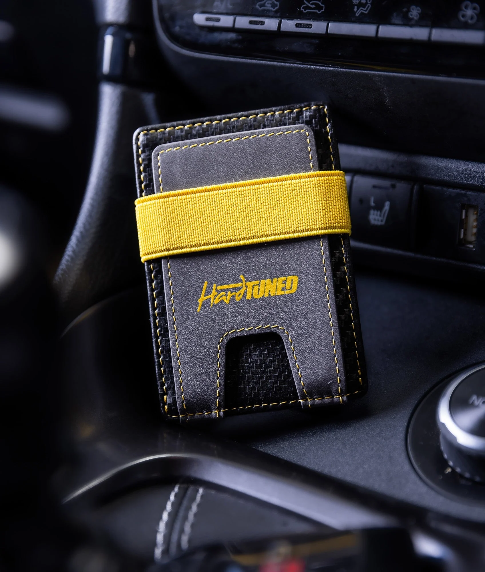 Izumiotsu Gray/Carbon Cardholder - Image 8
