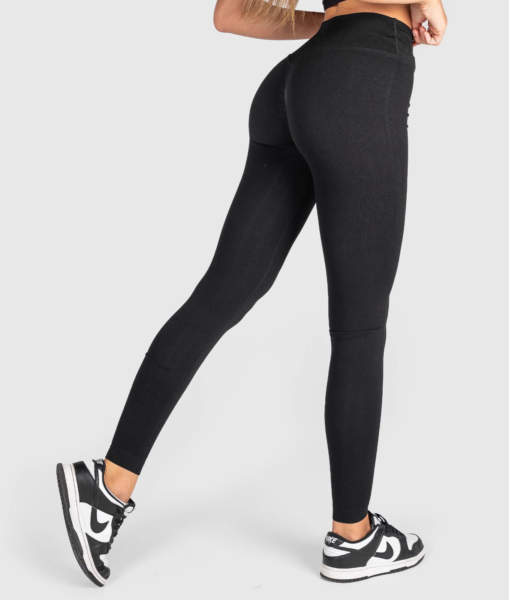 Sakura Seamless Leggings - Black - Image 9